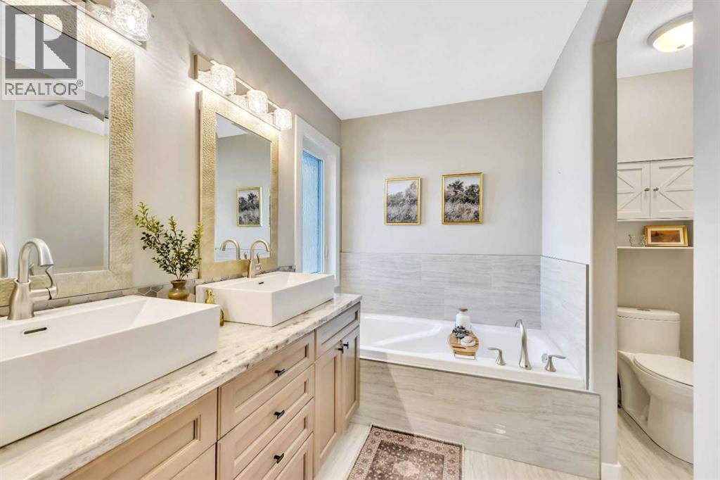 Photo 26 of 166 Asmundsen Avenue, Red Deer AB