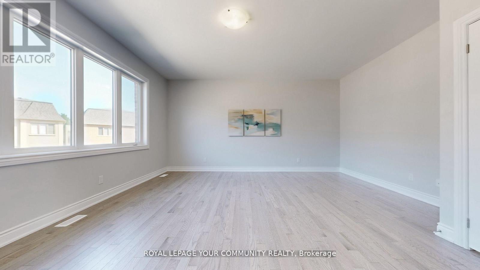 Photo 5 of 158 Harvey Bunker Crescent, Markham ON