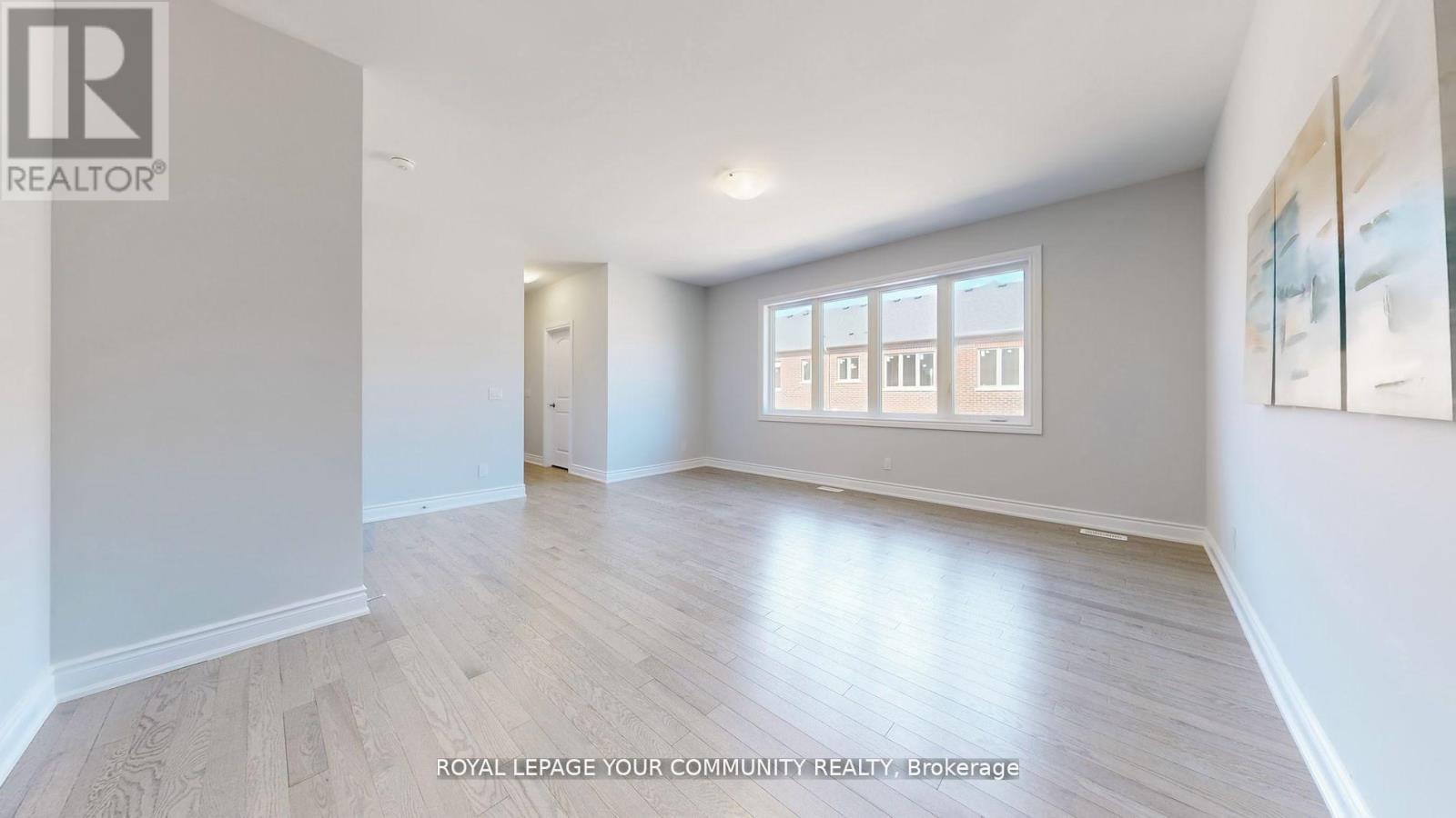 Photo 9 of 158 Harvey Bunker Crescent, Markham ON