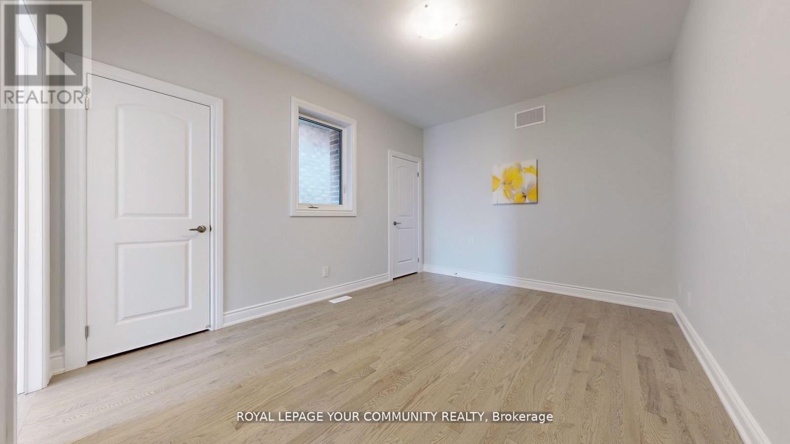 Photo 25 of 158 Harvey Bunker Crescent, Markham ON