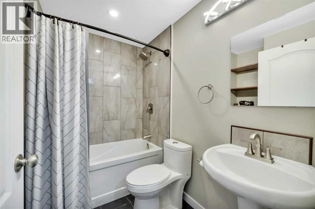 Photo 34 of 166 Asmundsen Avenue, Red Deer AB