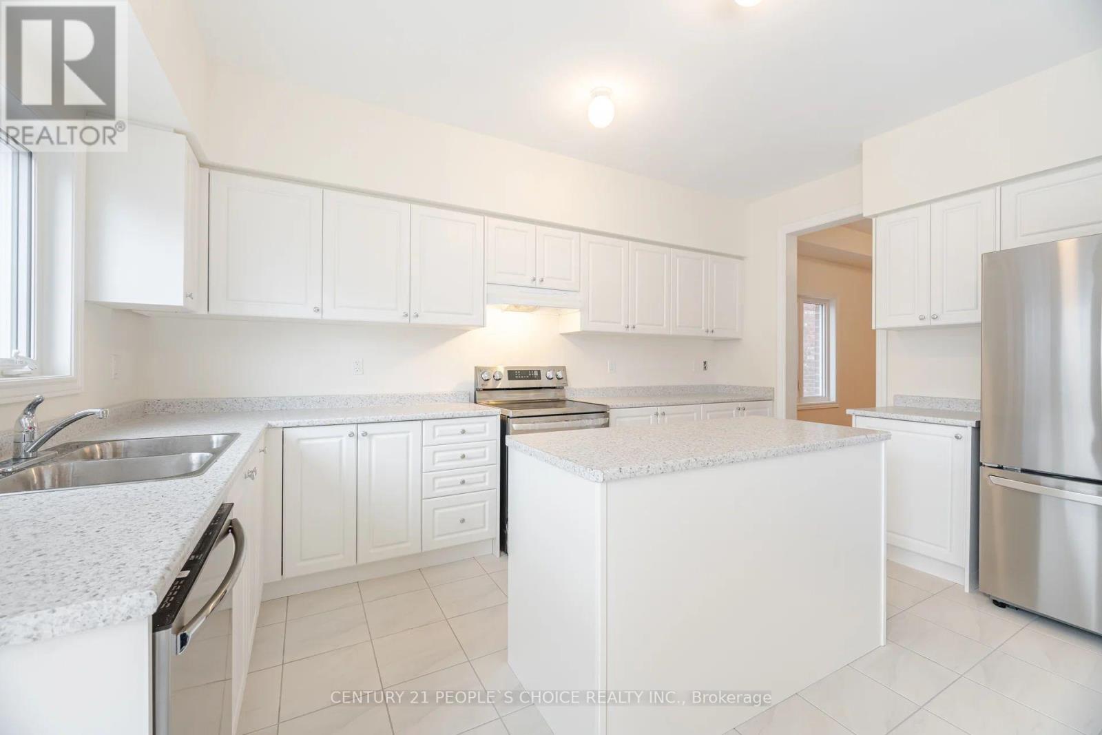 Photo 13 of 6 Grieve Avenue, Georgina ON