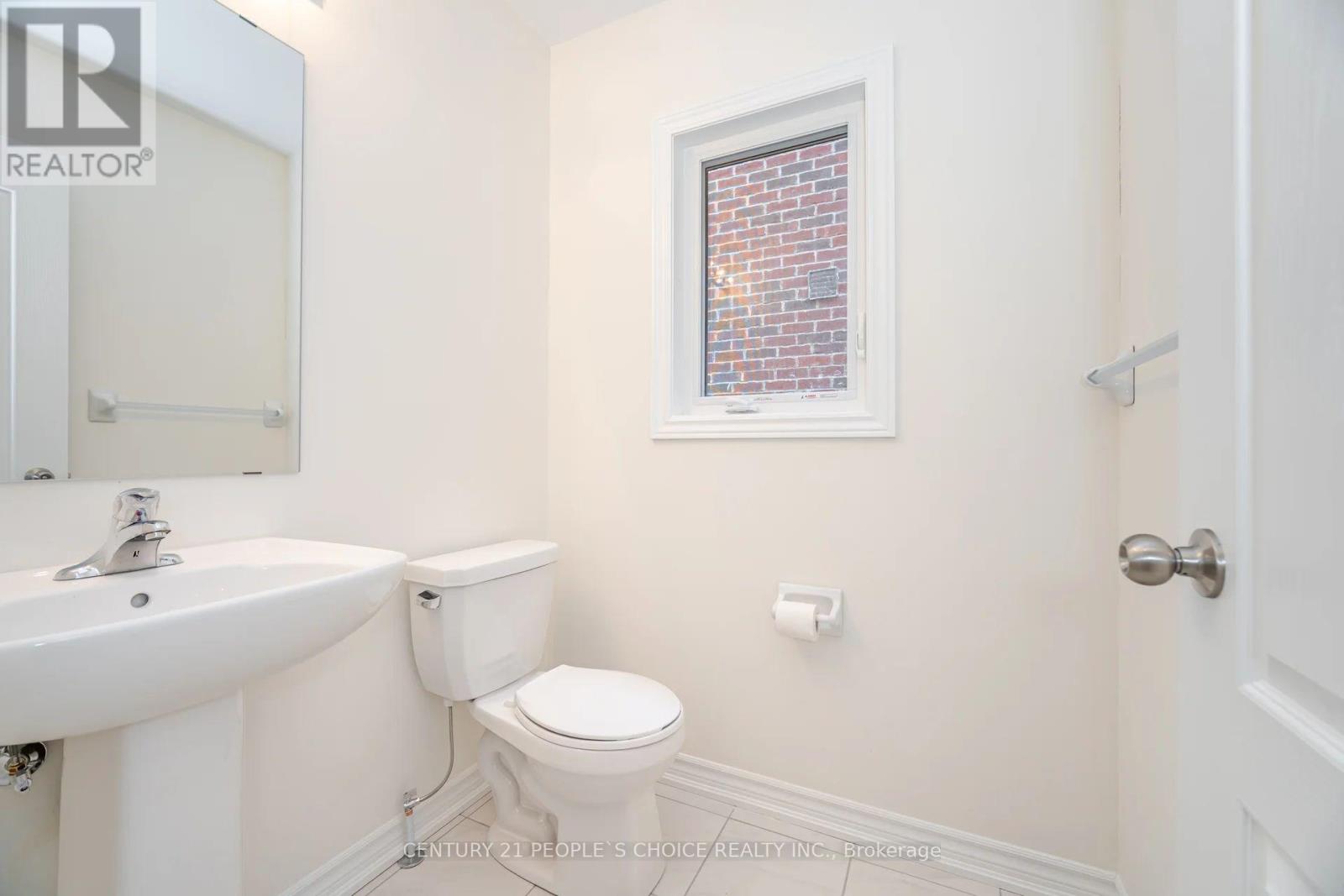 Photo 20 of 6 Grieve Avenue, Georgina ON