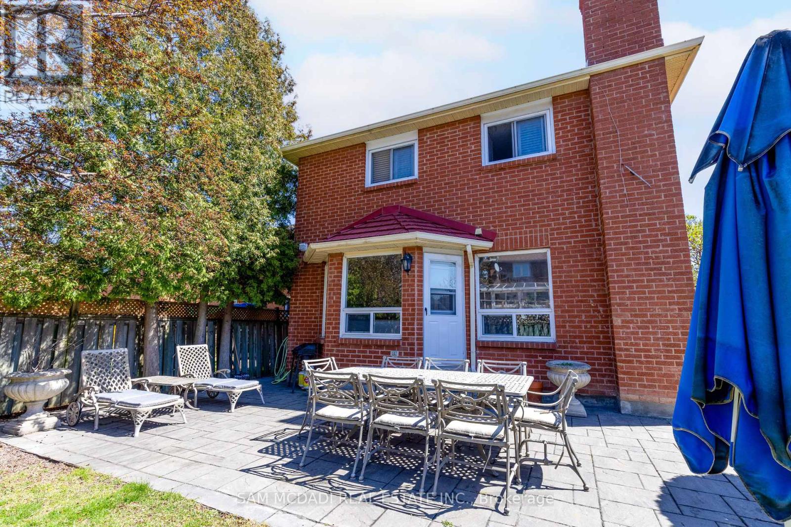 Photo 10 of 160 Tuscadero Crescent, Mississauga ON