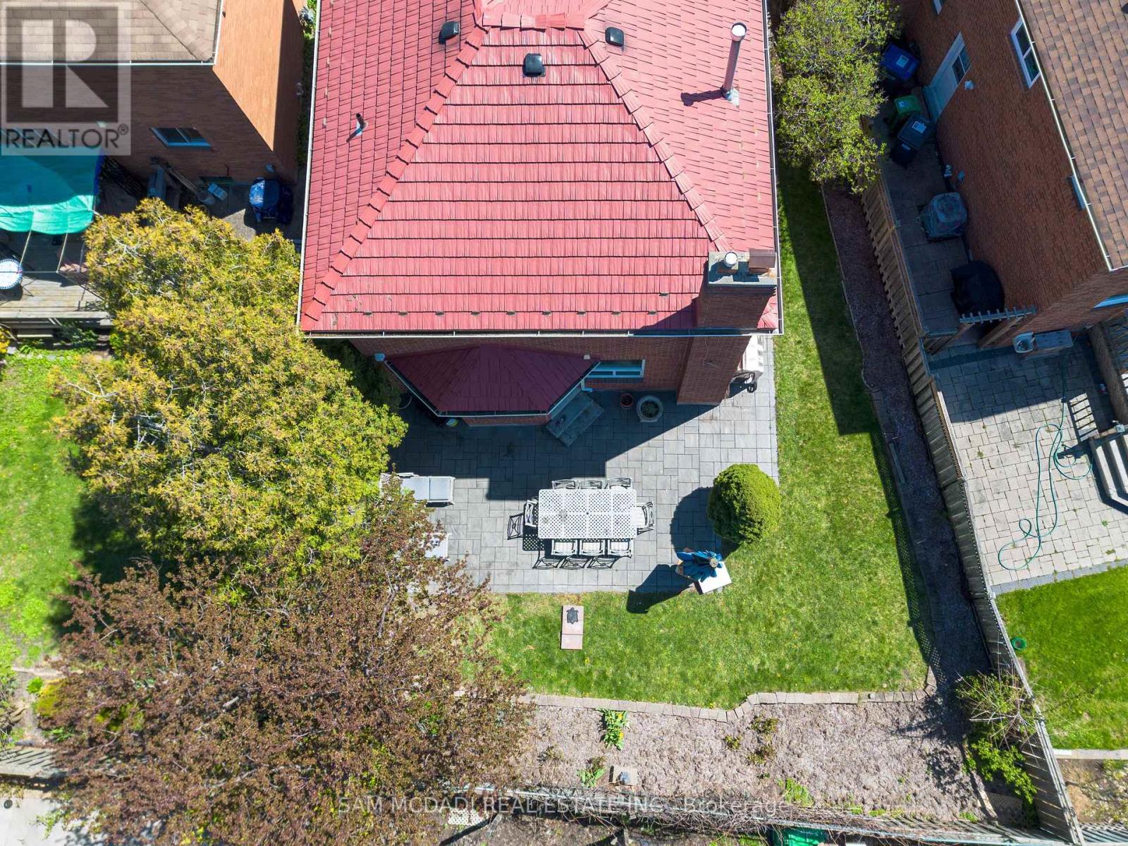 Photo 4 of 160 Tuscadero Crescent, Mississauga ON