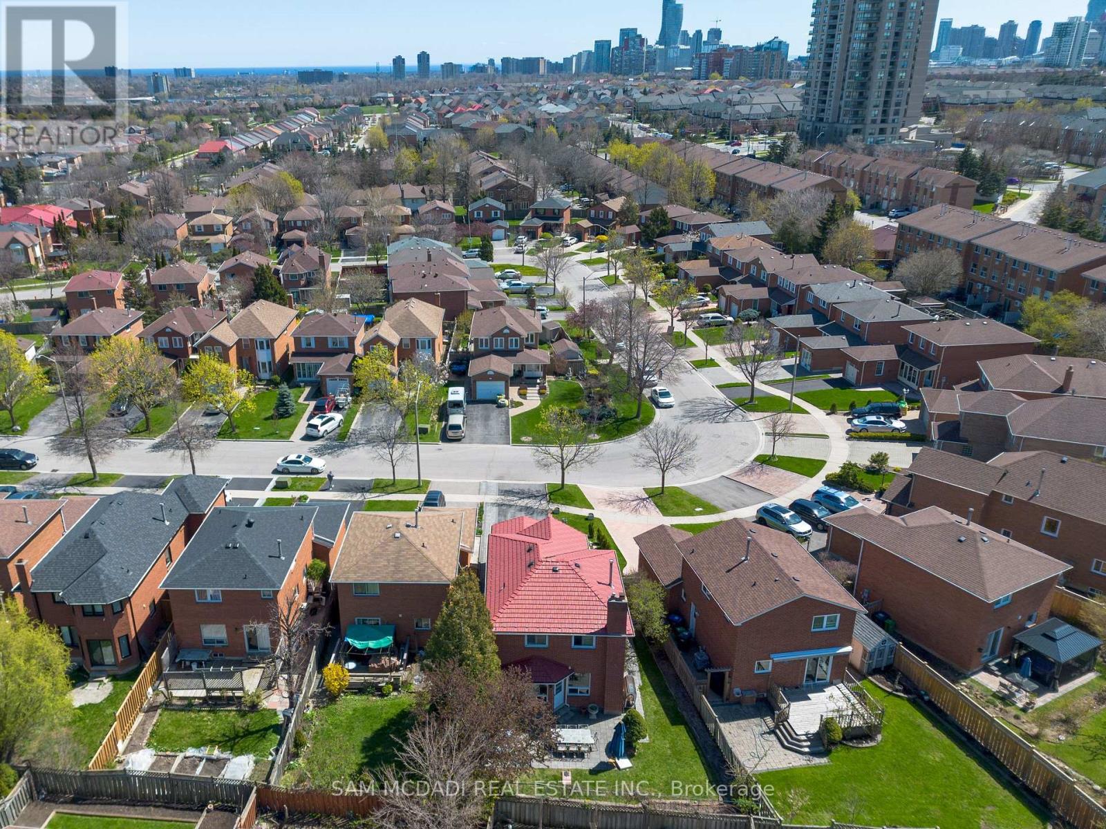 Photo 18 of 160 Tuscadero Crescent, Mississauga ON