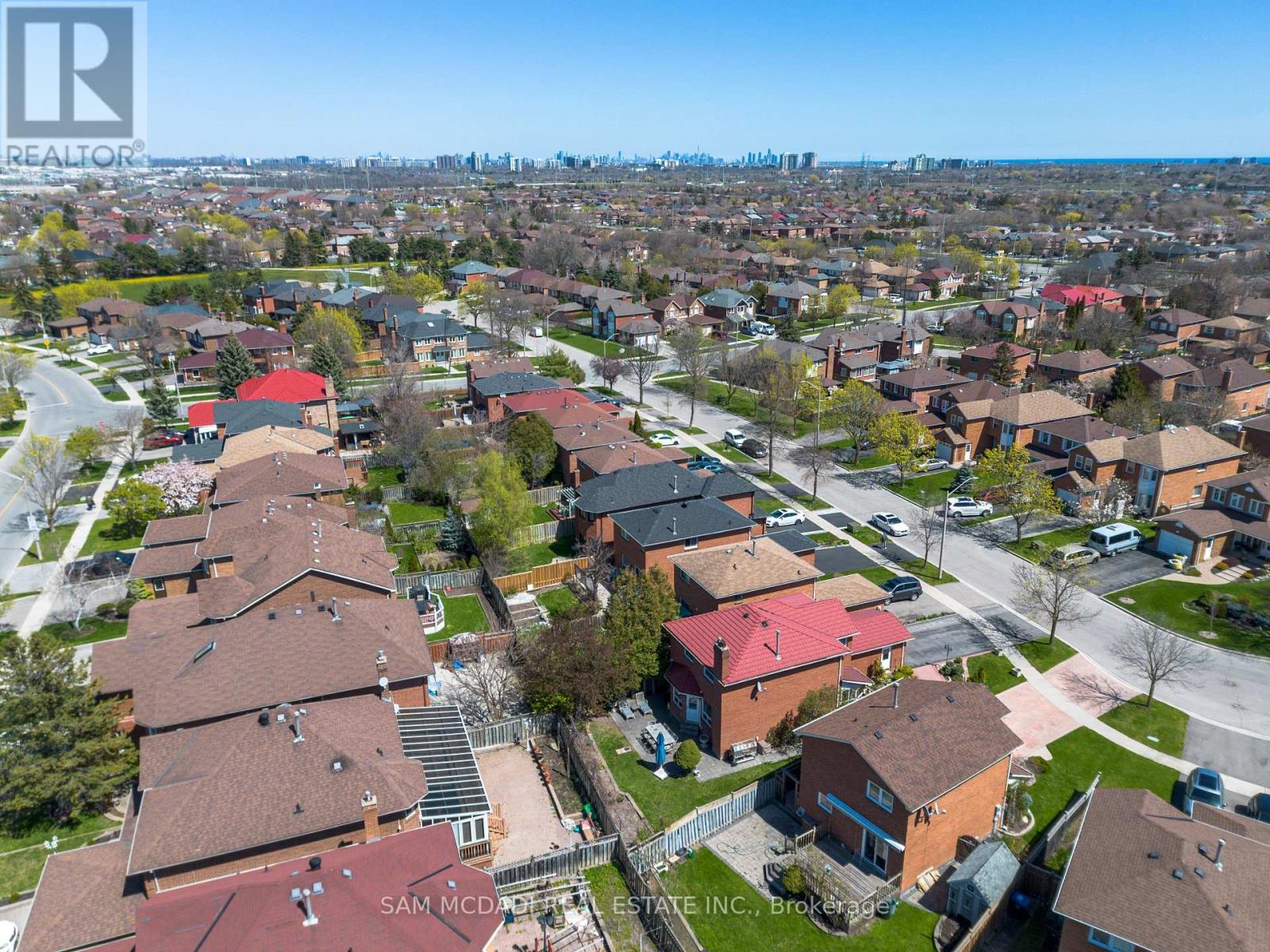 Photo 14 of 160 Tuscadero Crescent, Mississauga ON