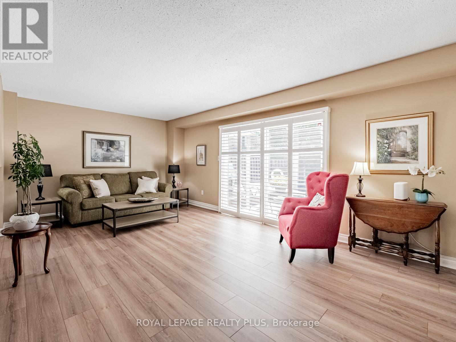 Photo 22 of 4097 Trapper Crescent, Mississauga ON