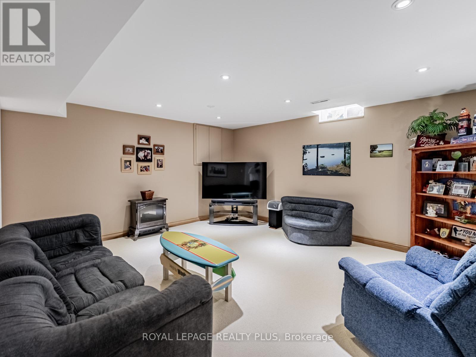 Photo 27 of 4097 Trapper Crescent, Mississauga ON