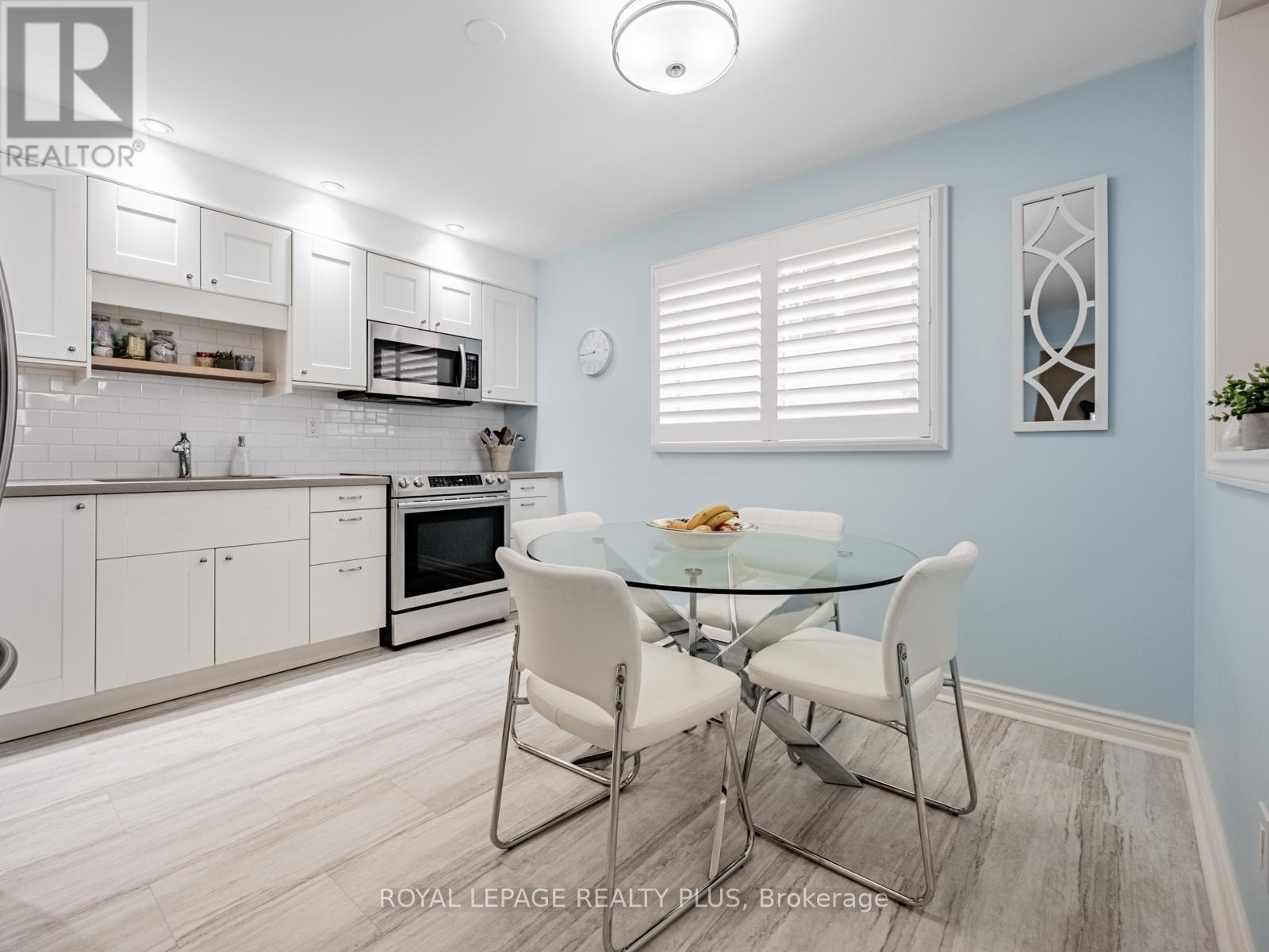 Photo 8 of 4097 Trapper Crescent, Mississauga ON