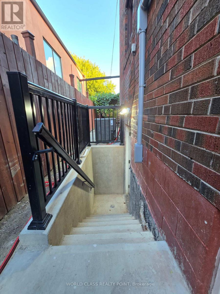 Photo 2 of Basement 89 Cayuga Avenue, Toronto ON