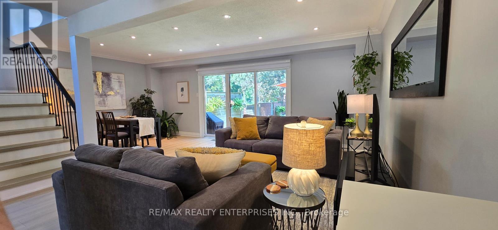 Photo 11 of 19 1180 Walden Circle, Mississauga ON