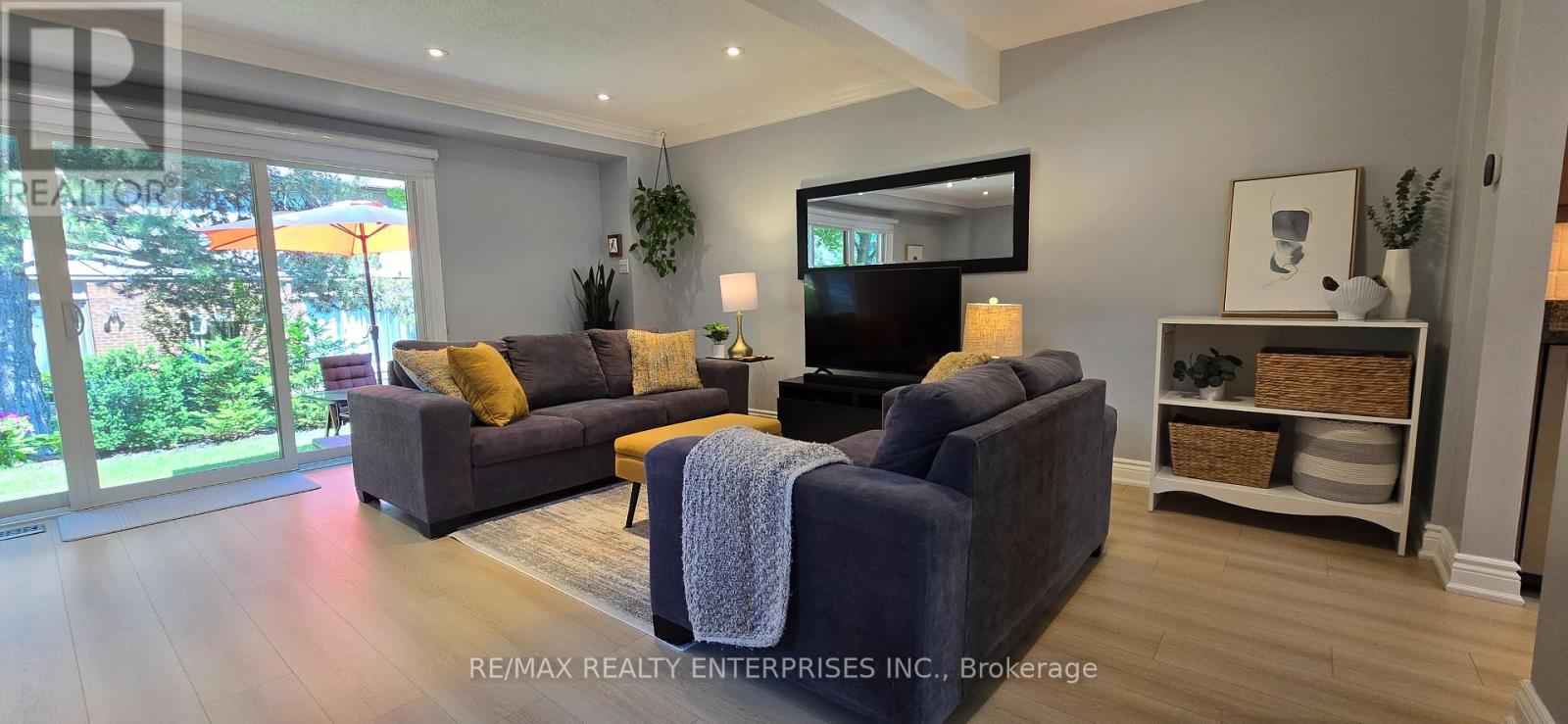 Photo 12 of 19 1180 Walden Circle, Mississauga ON