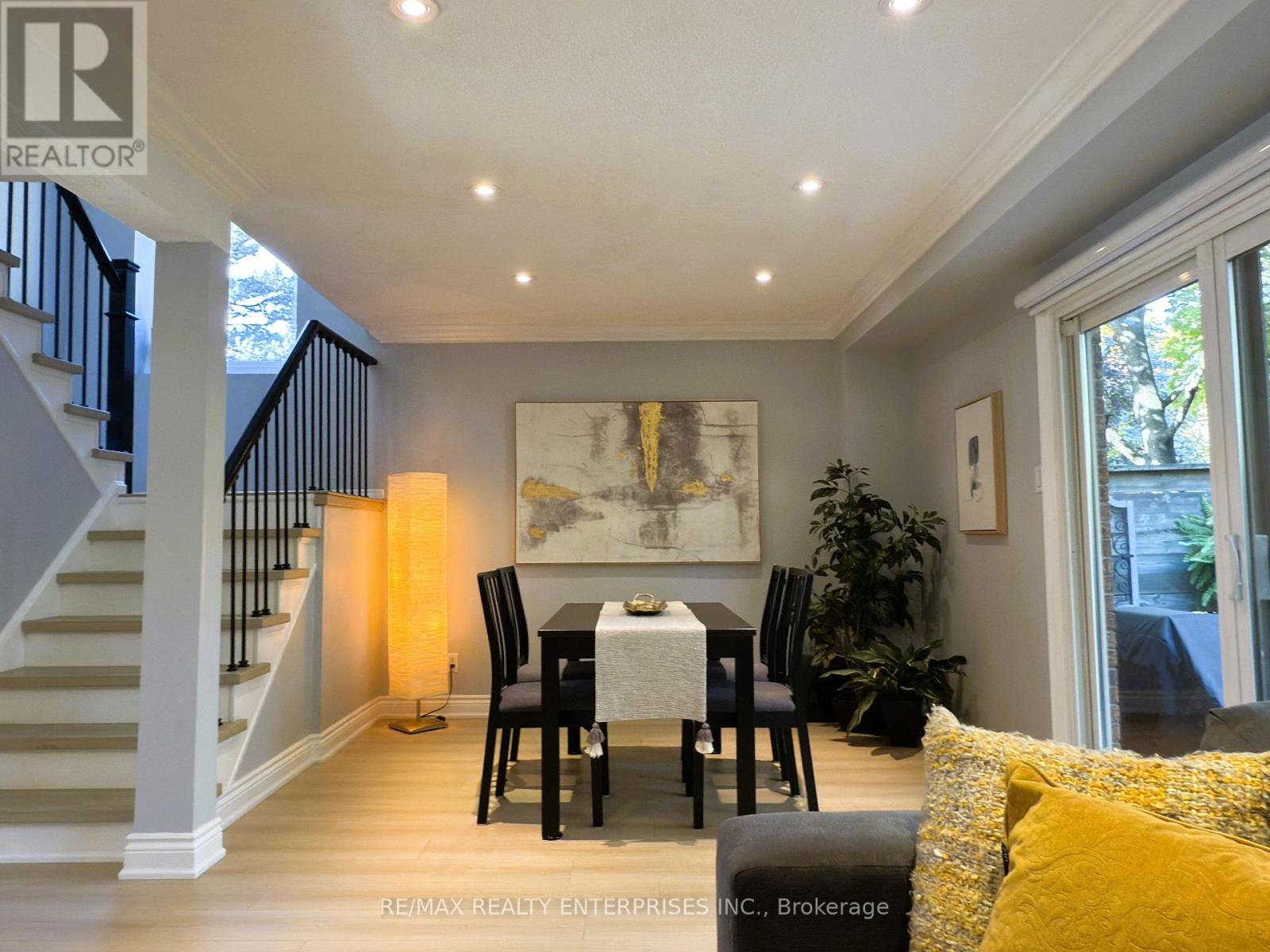 Photo 17 of 19 1180 Walden Circle, Mississauga ON