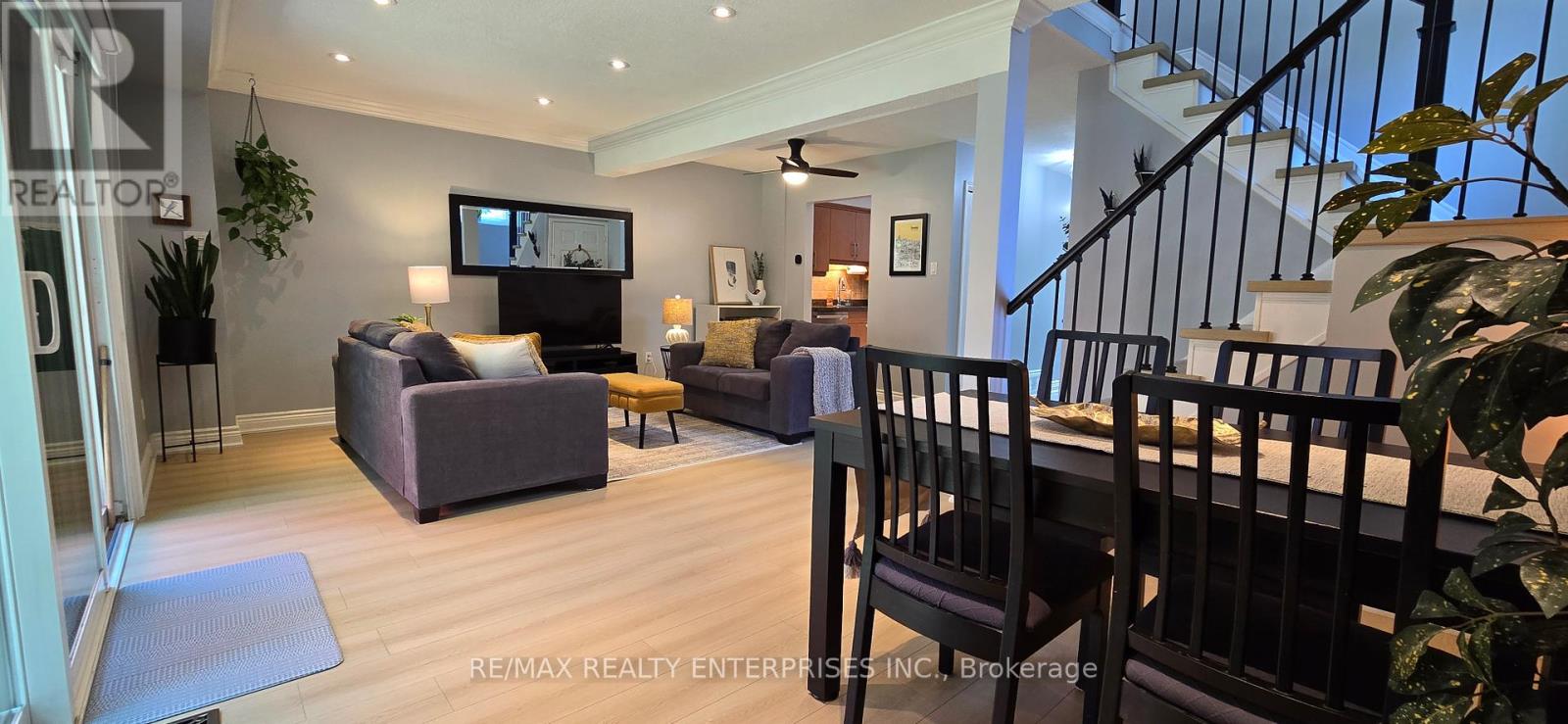 Photo 18 of 19 1180 Walden Circle, Mississauga ON
