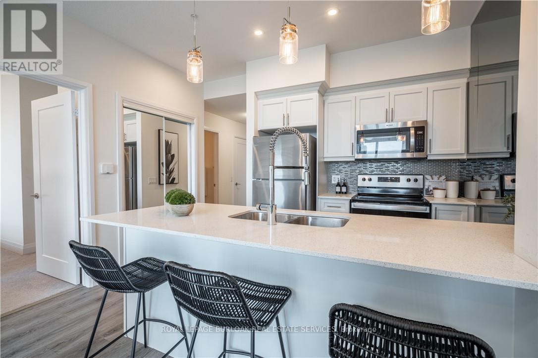 Photo 33 of 426 16 Concord Place, Grimsby ON