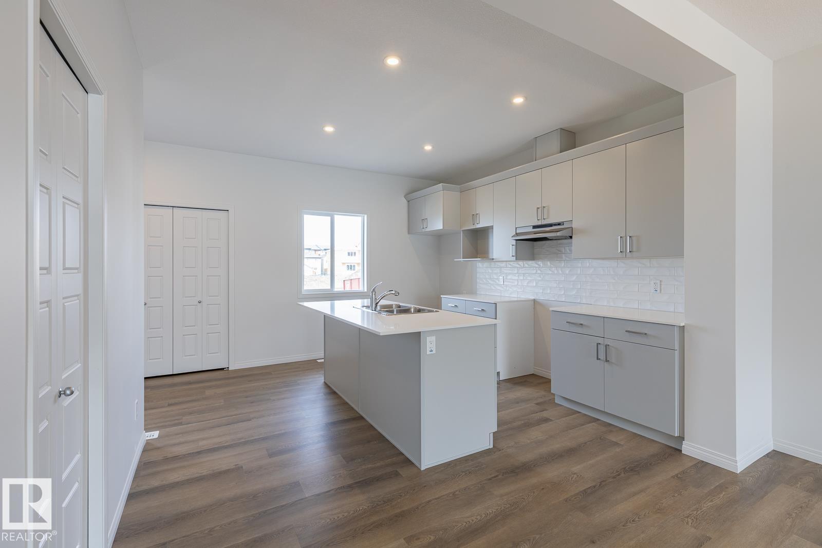 Photo 1 of 6258 175 A Av Nw, Edmonton AB