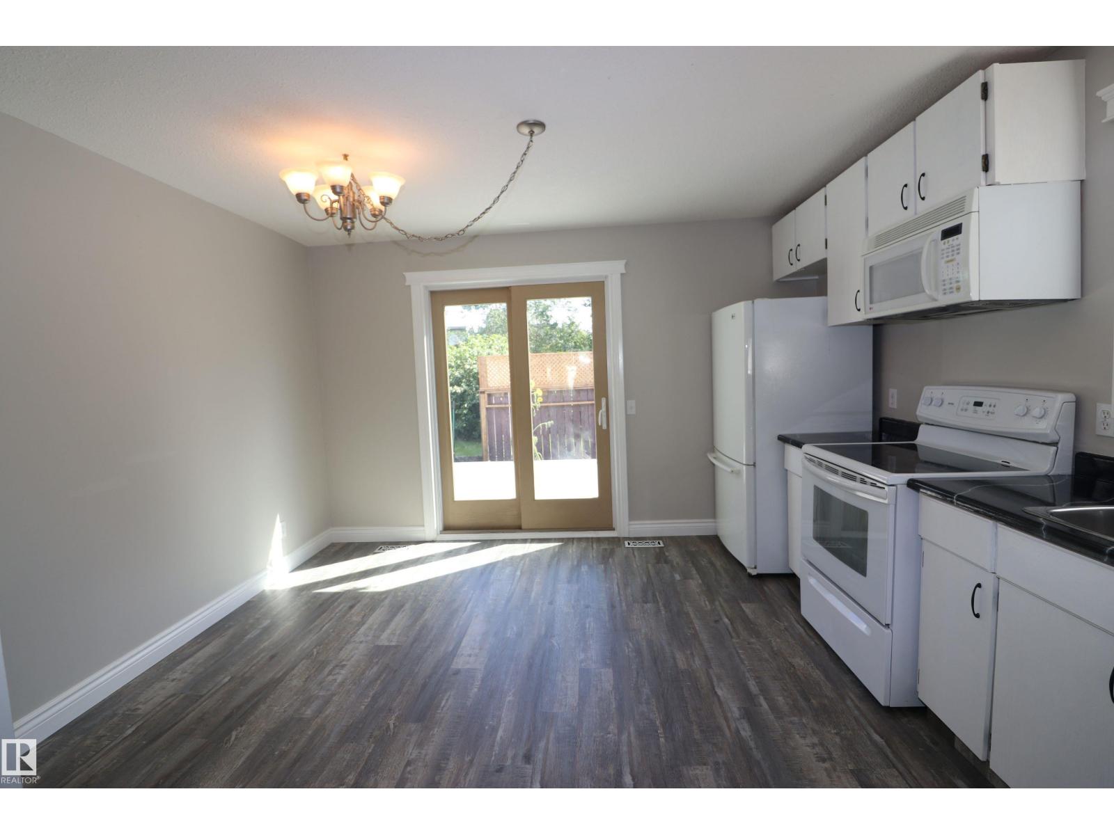 Photo 10 of 4319 54 St, Beaumont AB
