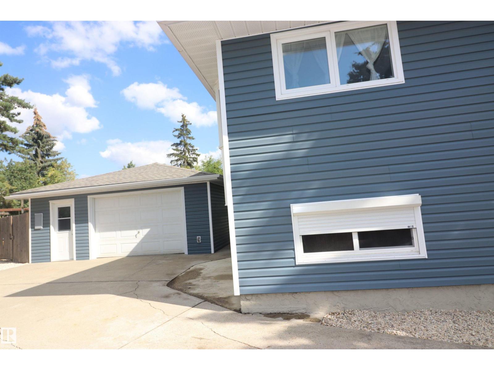 Photo 39 of 4319 54 St, Beaumont AB