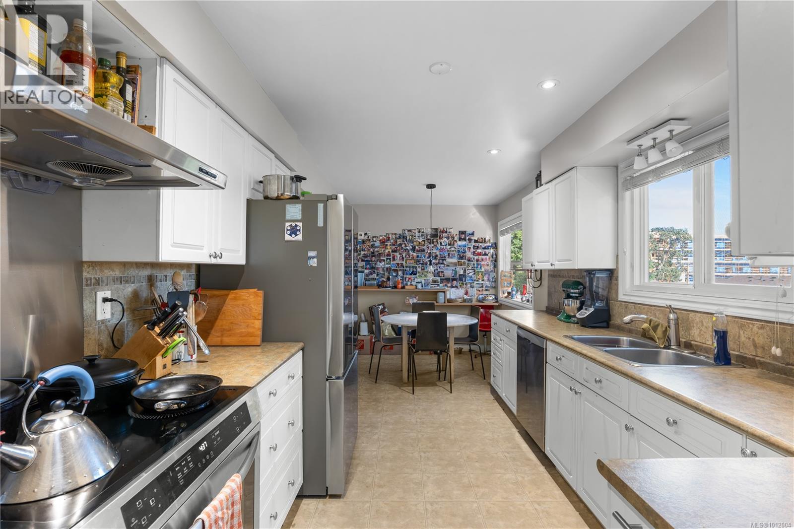  1571 Arrow Road, Saanich