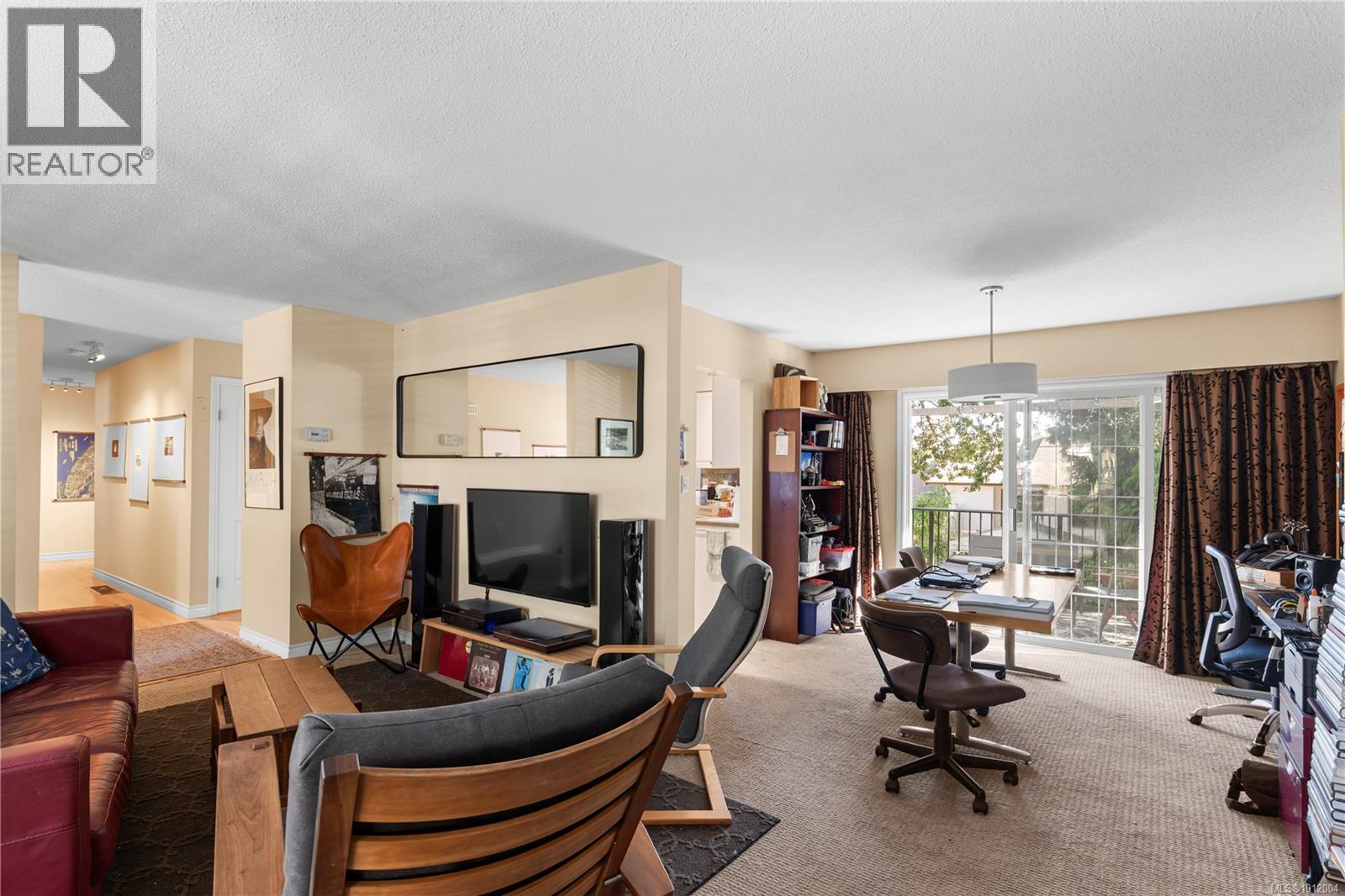  1571 Arrow Road, Saanich