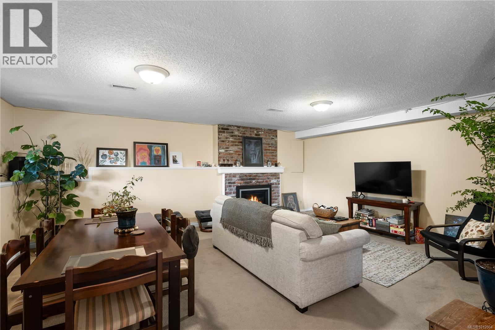  1571 Arrow Road, Saanich