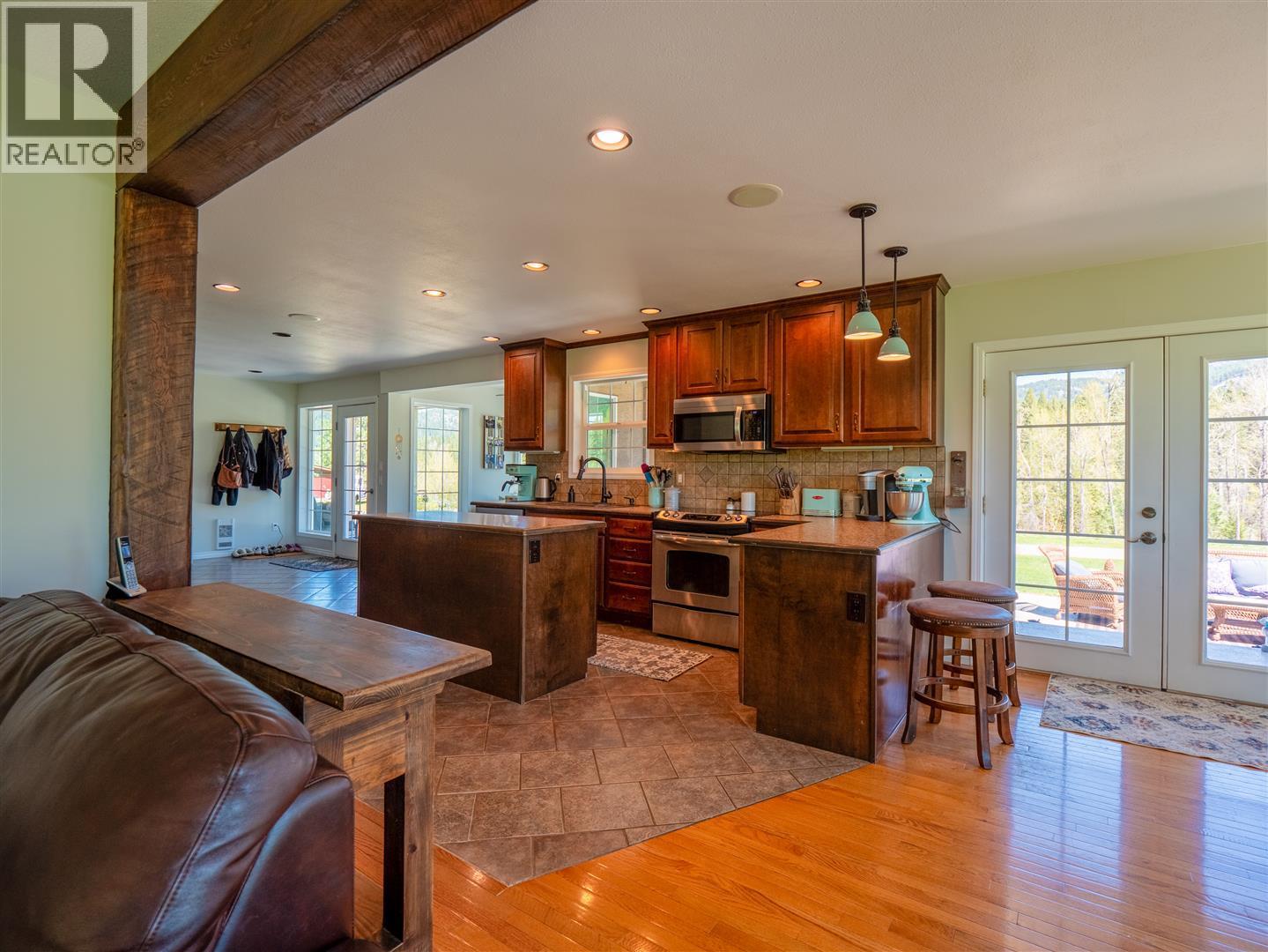 5284 Christian Valley Road, Westbridge
