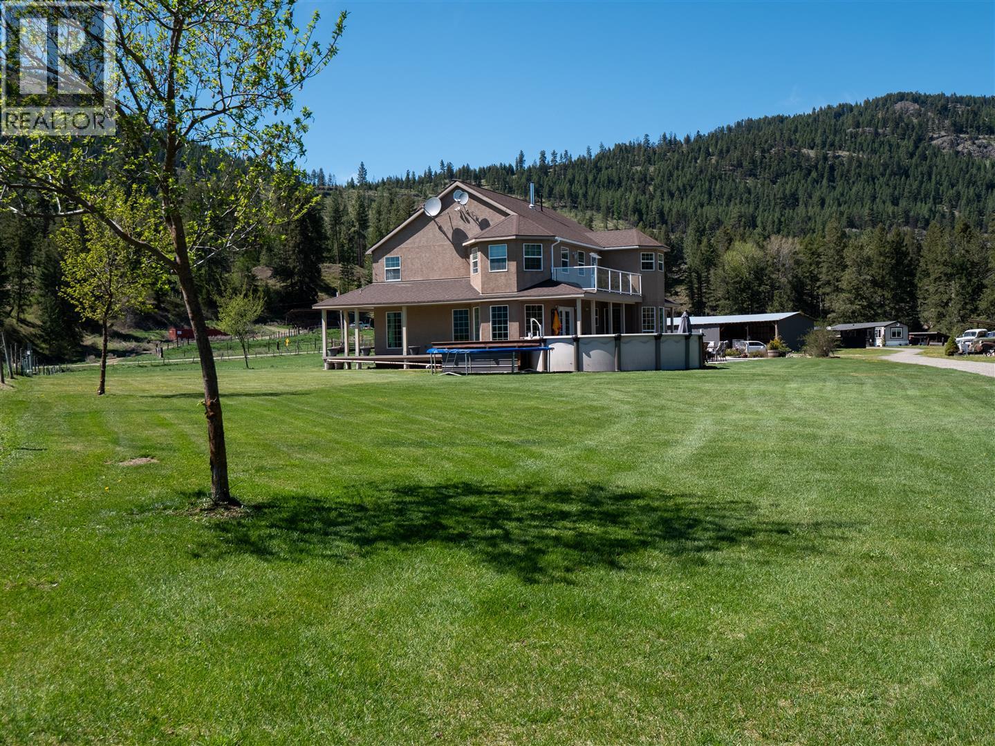 5284 Christian Valley Road, Westbridge