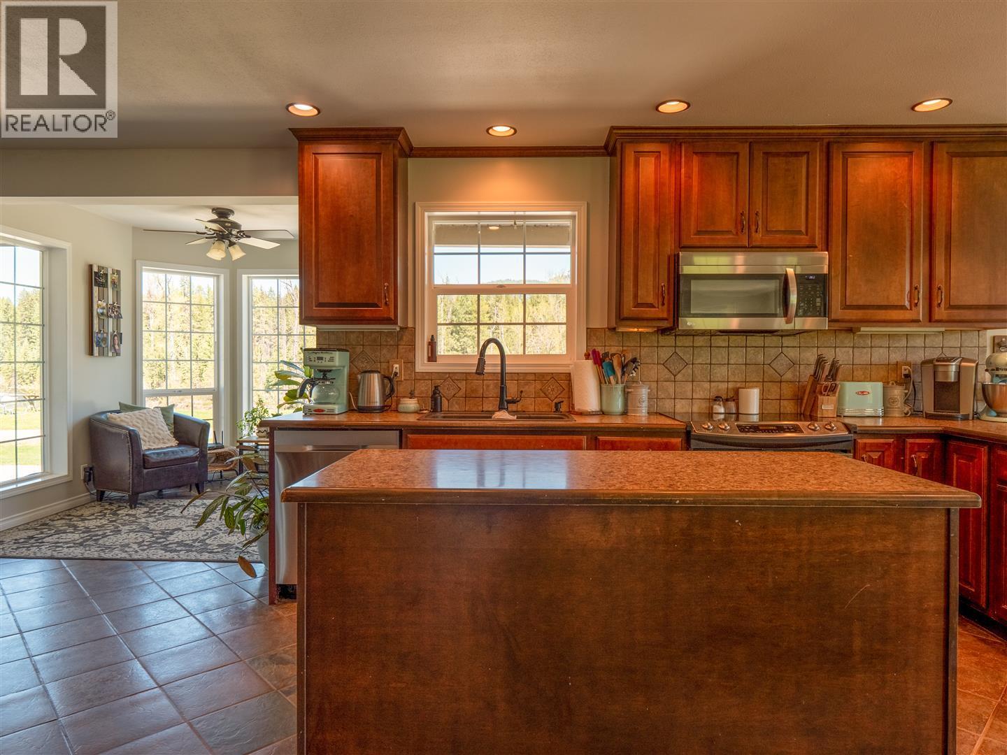 5284 Christian Valley Road, Westbridge