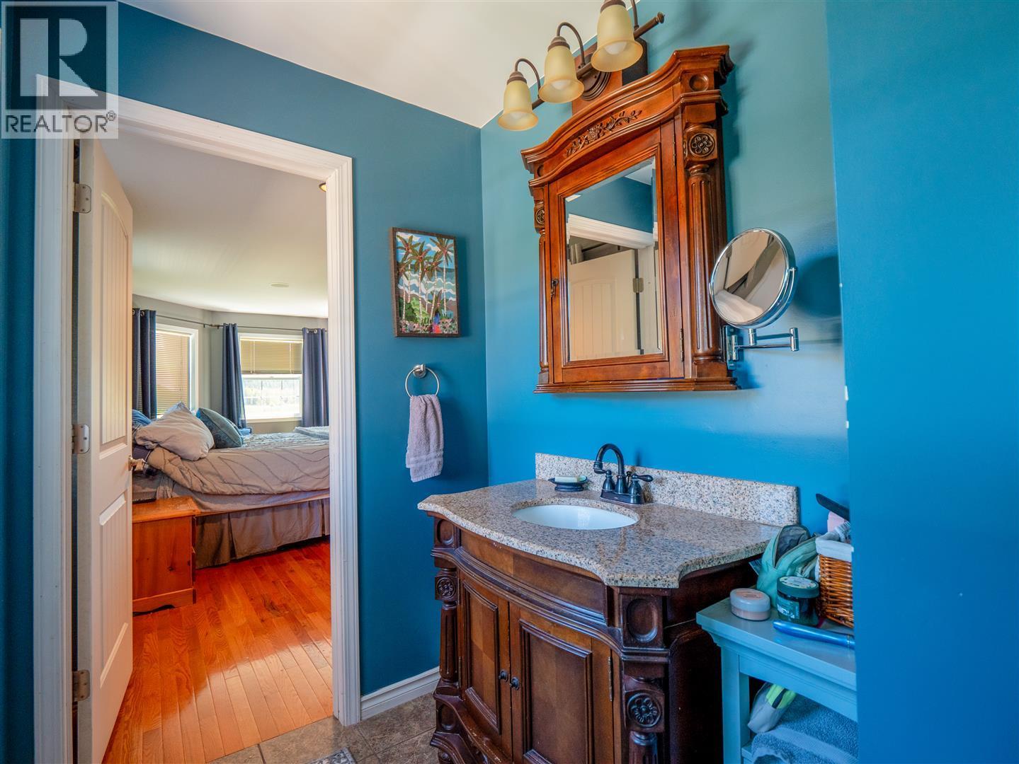 5284 Christian Valley Road, Westbridge