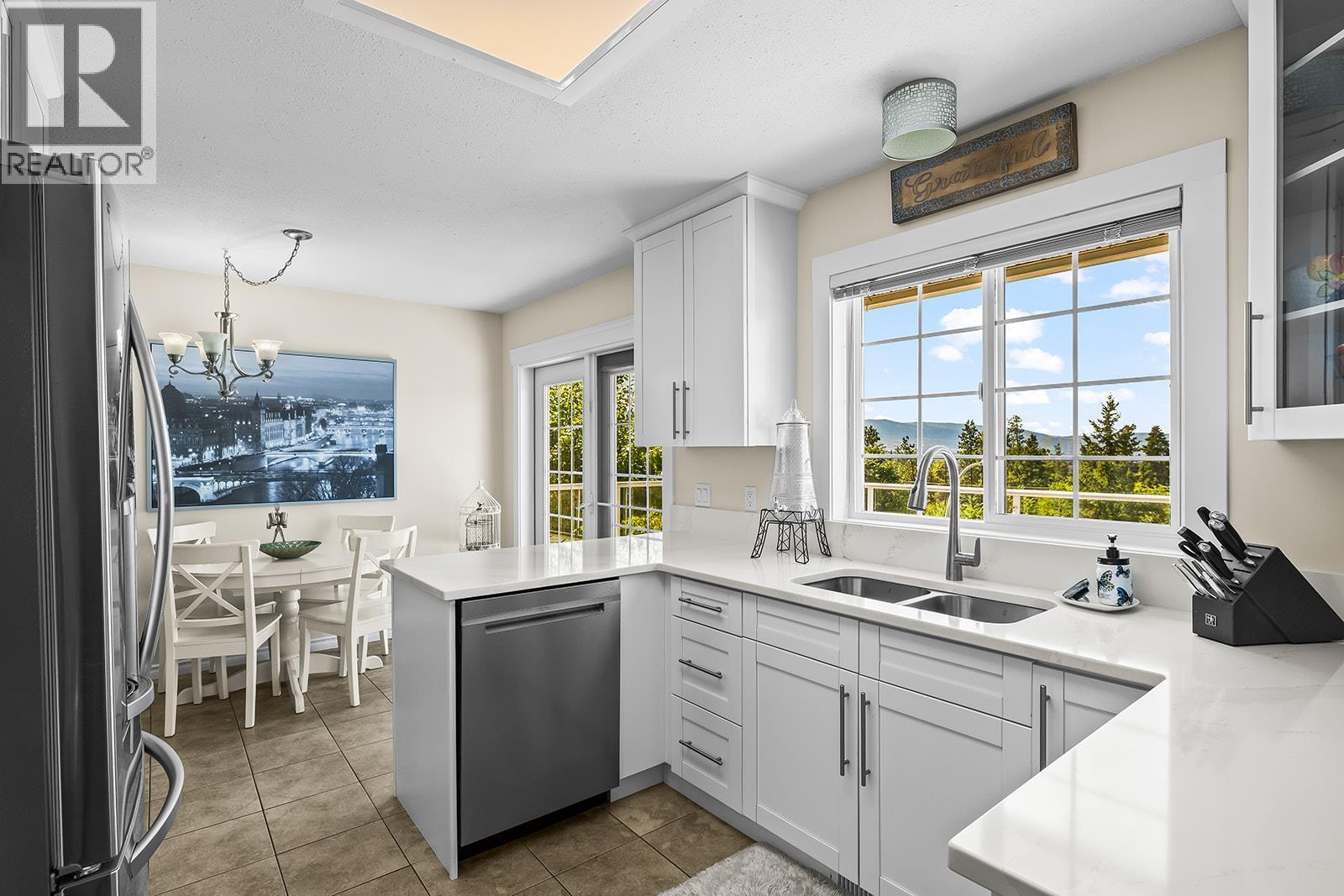 Photo 3 of 1337 Bentien Road, Kelowna BC