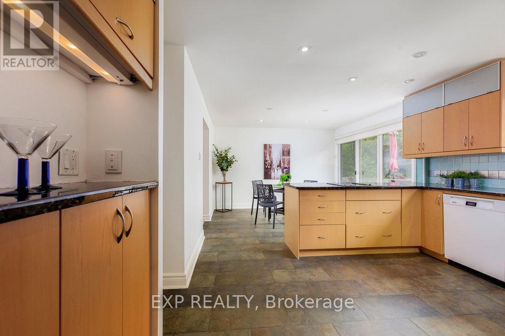 Photo 32 of 19 Ancroft Court, Ottawa ON