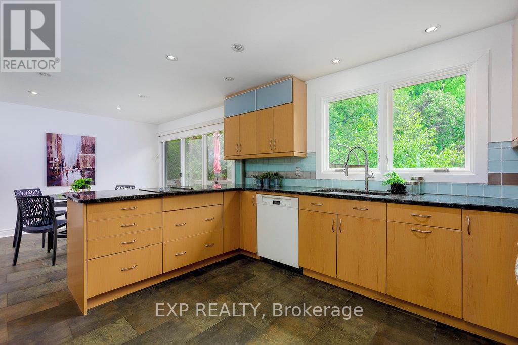 Photo 39 of 19 Ancroft Court, Ottawa ON