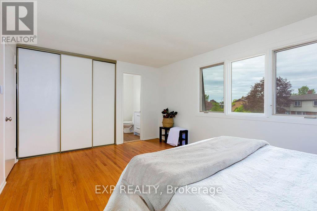 Photo 31 of 19 Ancroft Court, Ottawa ON