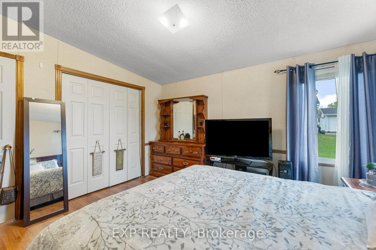 Photo 12 of 25 Sunset Lane, Horton ON