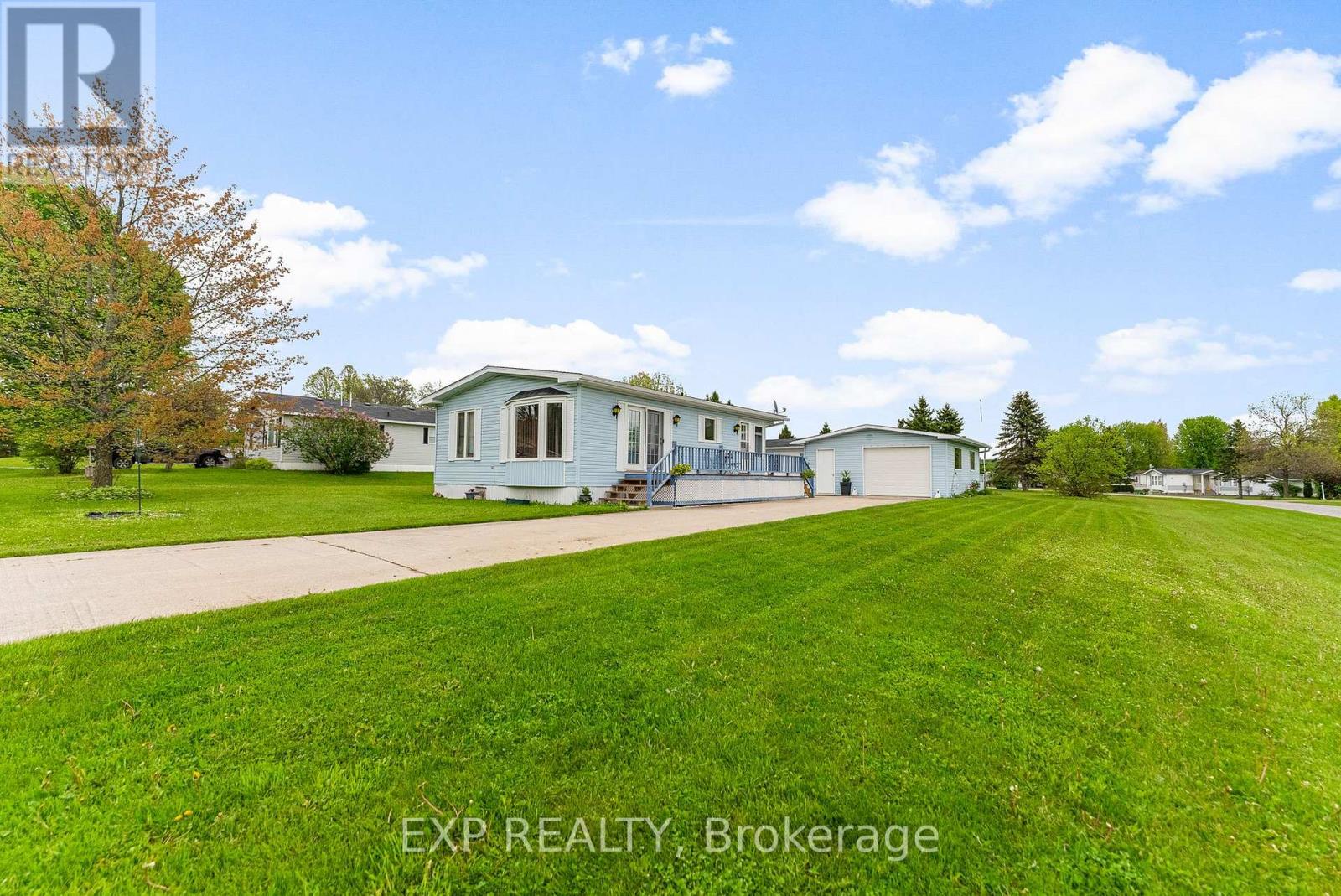 Photo 17 of 25 Sunset Lane, Horton ON