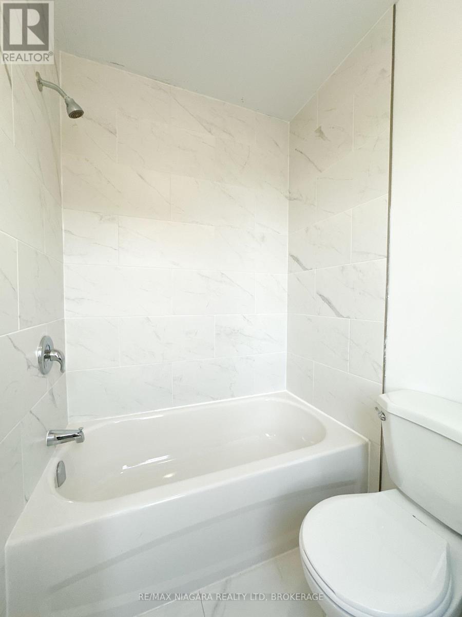Photo 40 of Upper 233 Pelham Road, St Catharines ON