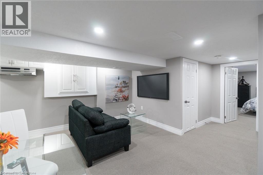 Photo 5 of 27 Belmont Avenue Unit 2, Hamilton ON