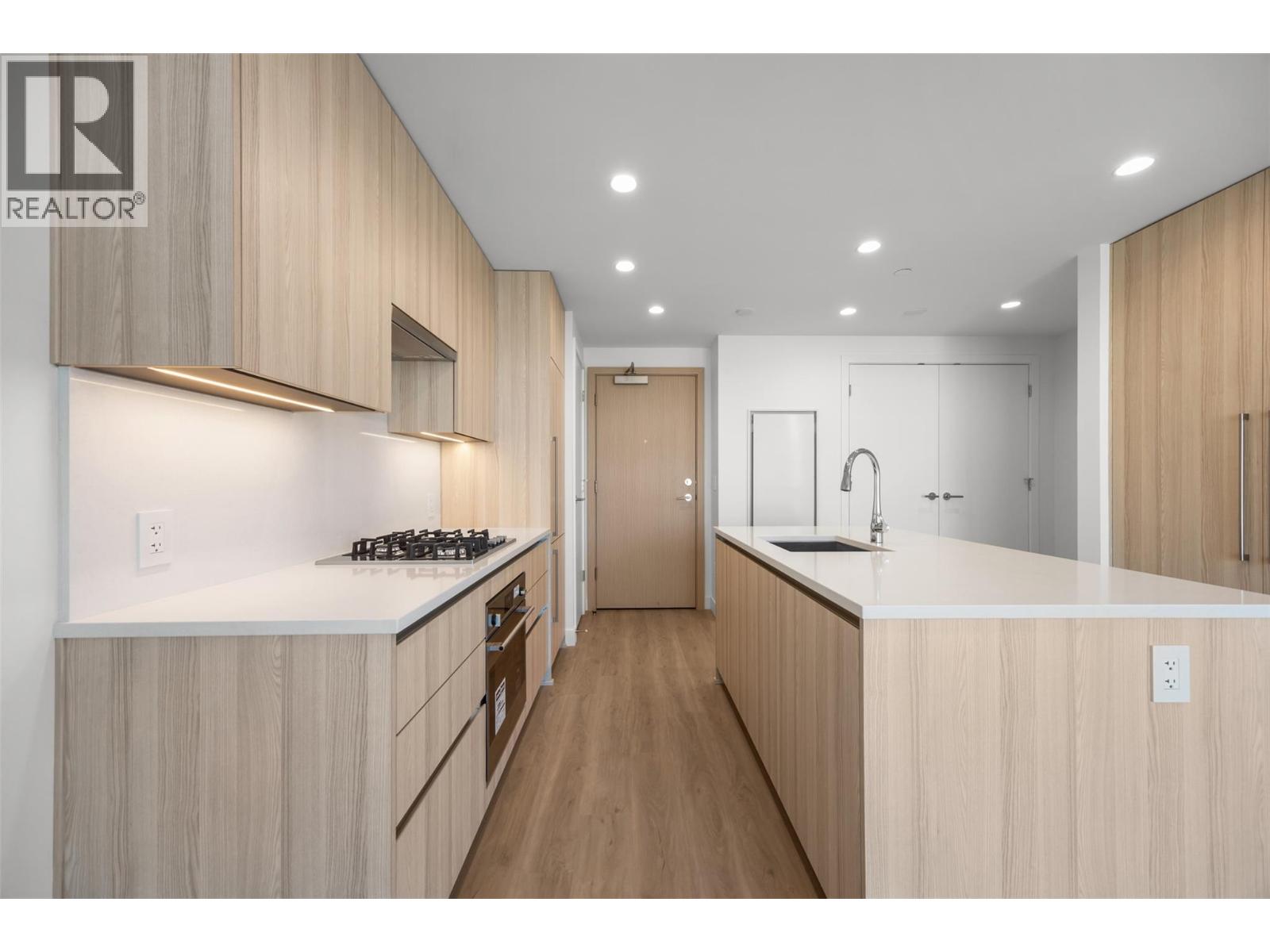 801 1626 Water Street, Kelowna