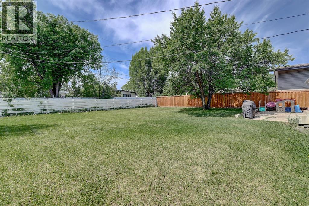 Photo 20 of 9825 91 Avenue, Grande Prairie AB