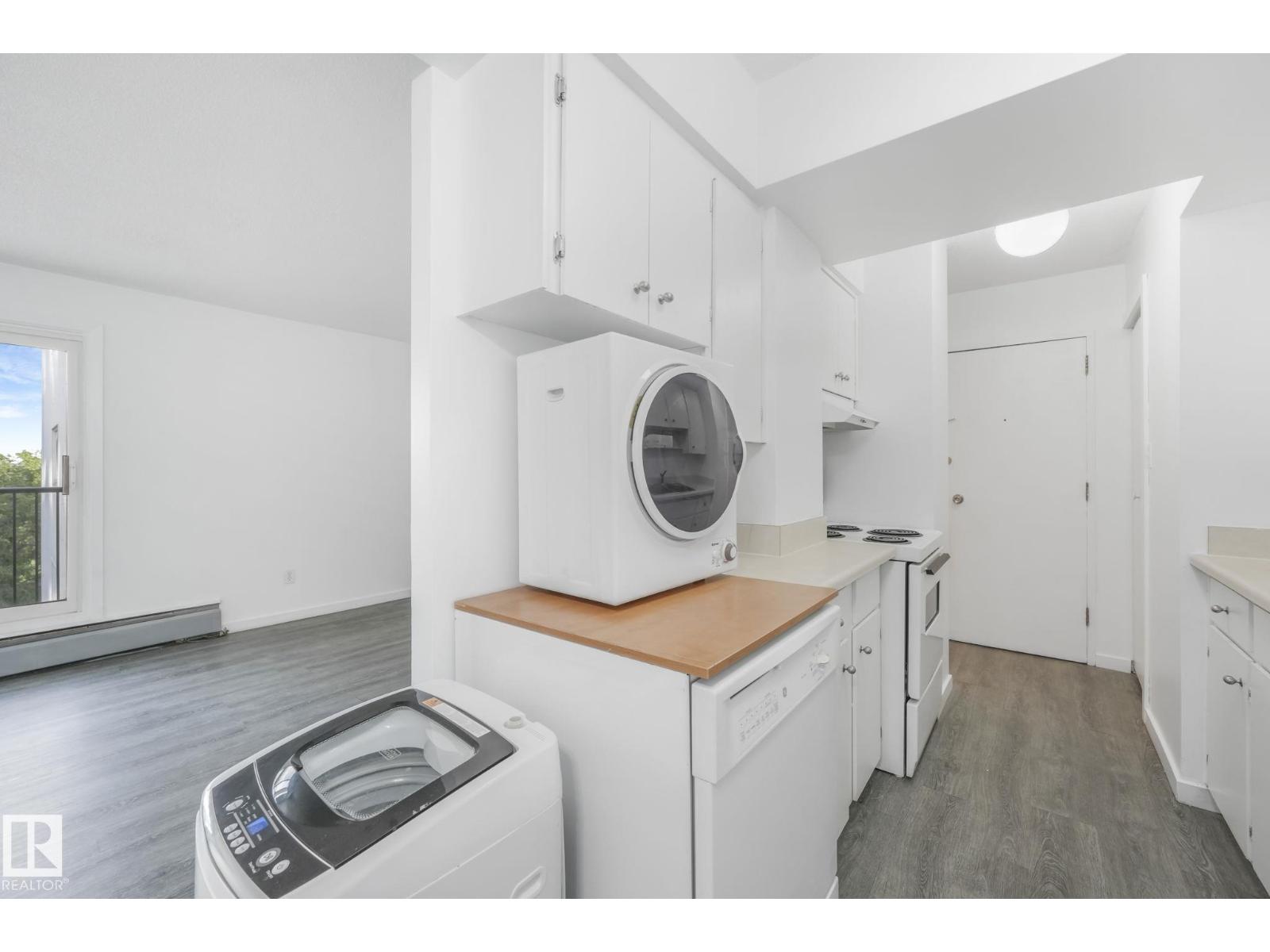 Photo 41 of 306 8310 Jasper Av Nw, Edmonton AB