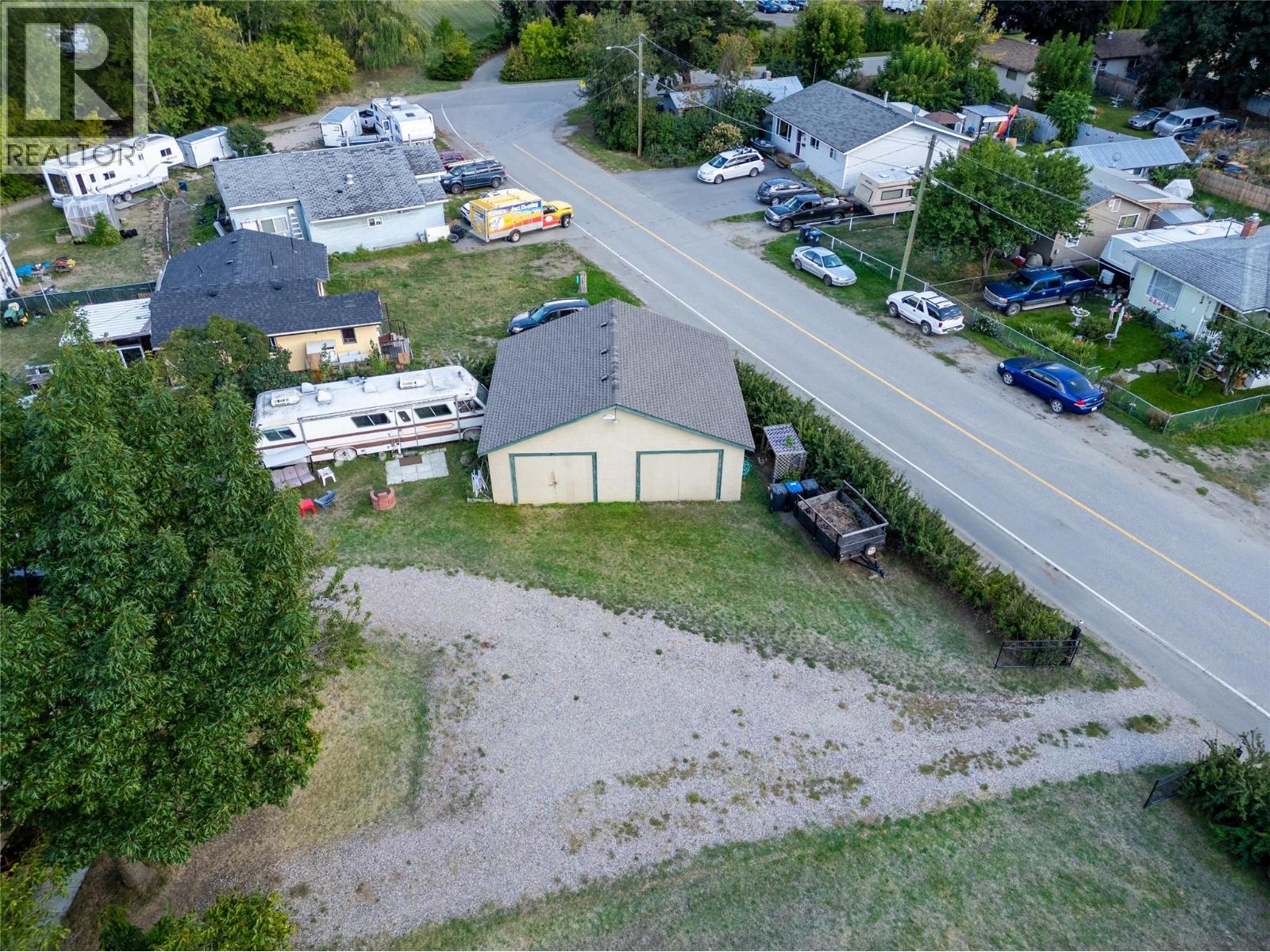 Photo 6 of 213 Bell Street, Chase BC