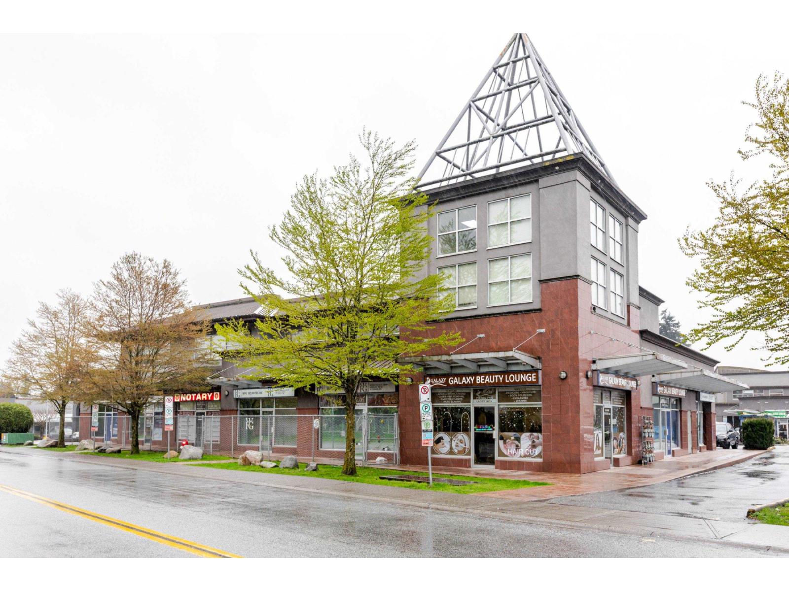 Photo 11 of 20 13713 72 A Avenue, Surrey BC