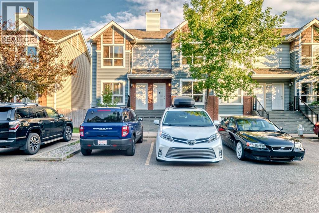 Photo 2 of 70 Erin Woods Court Se, Calgary AB