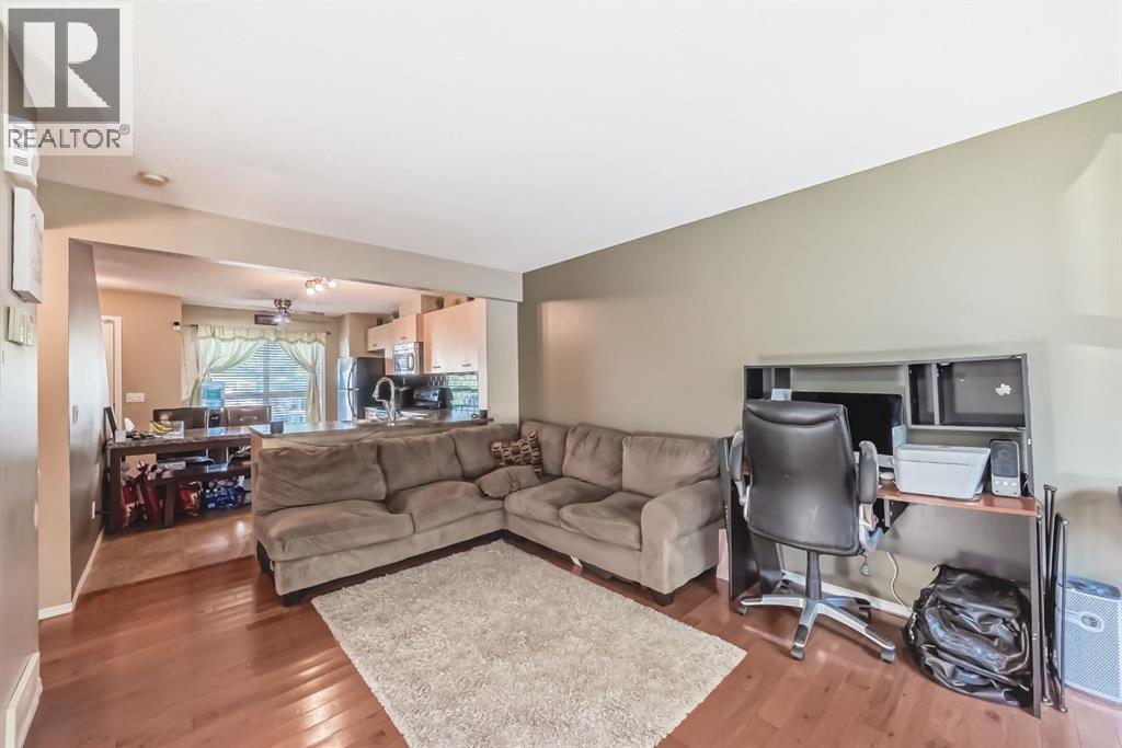 Photo 11 of 70 Erin Woods Court Se, Calgary AB