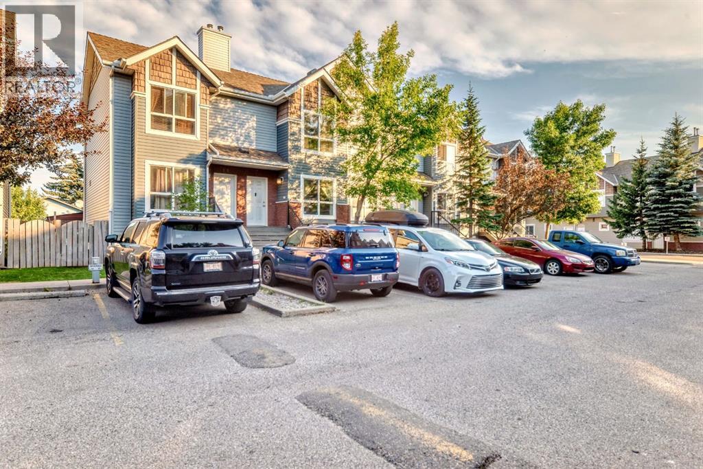 Photo 38 of 70 Erin Woods Court Se, Calgary AB