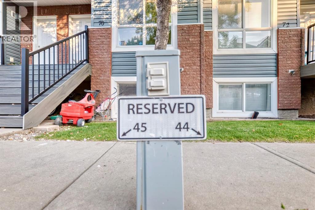 Photo 43 of 70 Erin Woods Court Se, Calgary AB