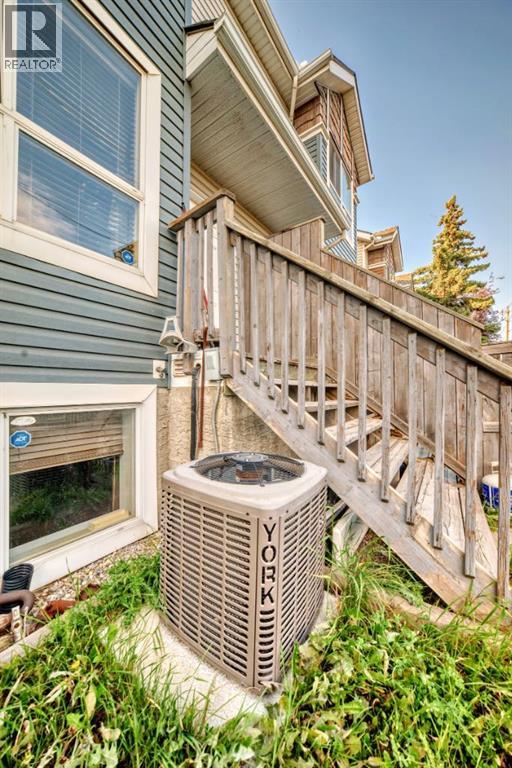 Photo 35 of 70 Erin Woods Court Se, Calgary AB