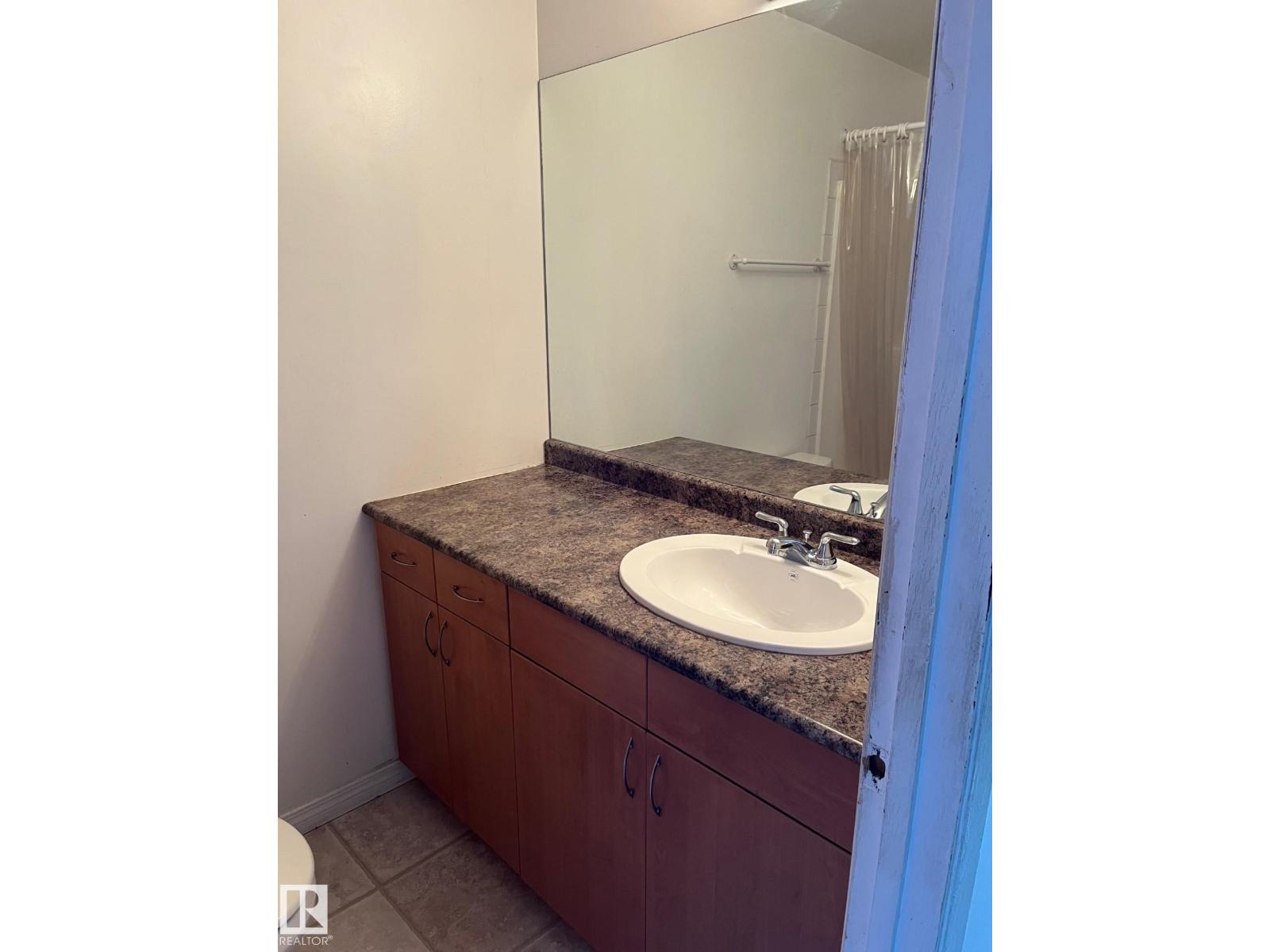 Photo 12 of 401 3511 60 St Nw, Edmonton AB
