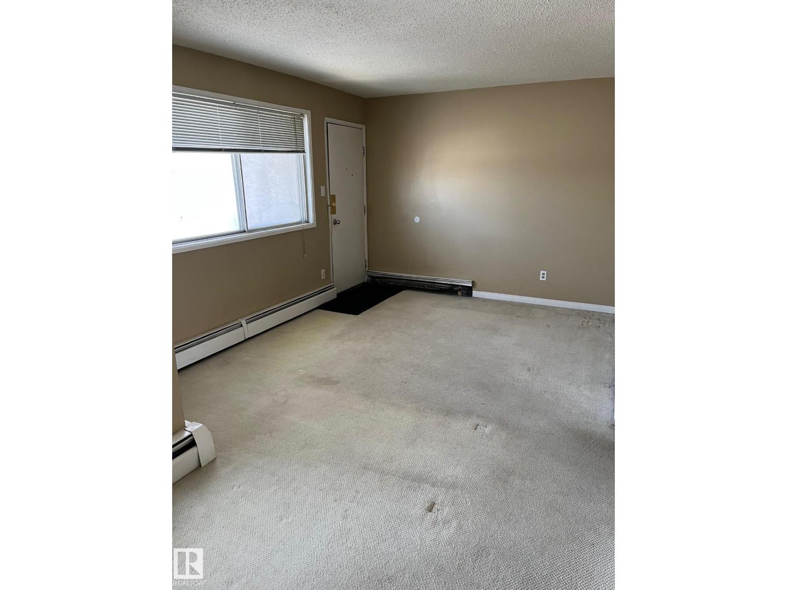 Photo 2 of 401 3511 60 St Nw, Edmonton AB